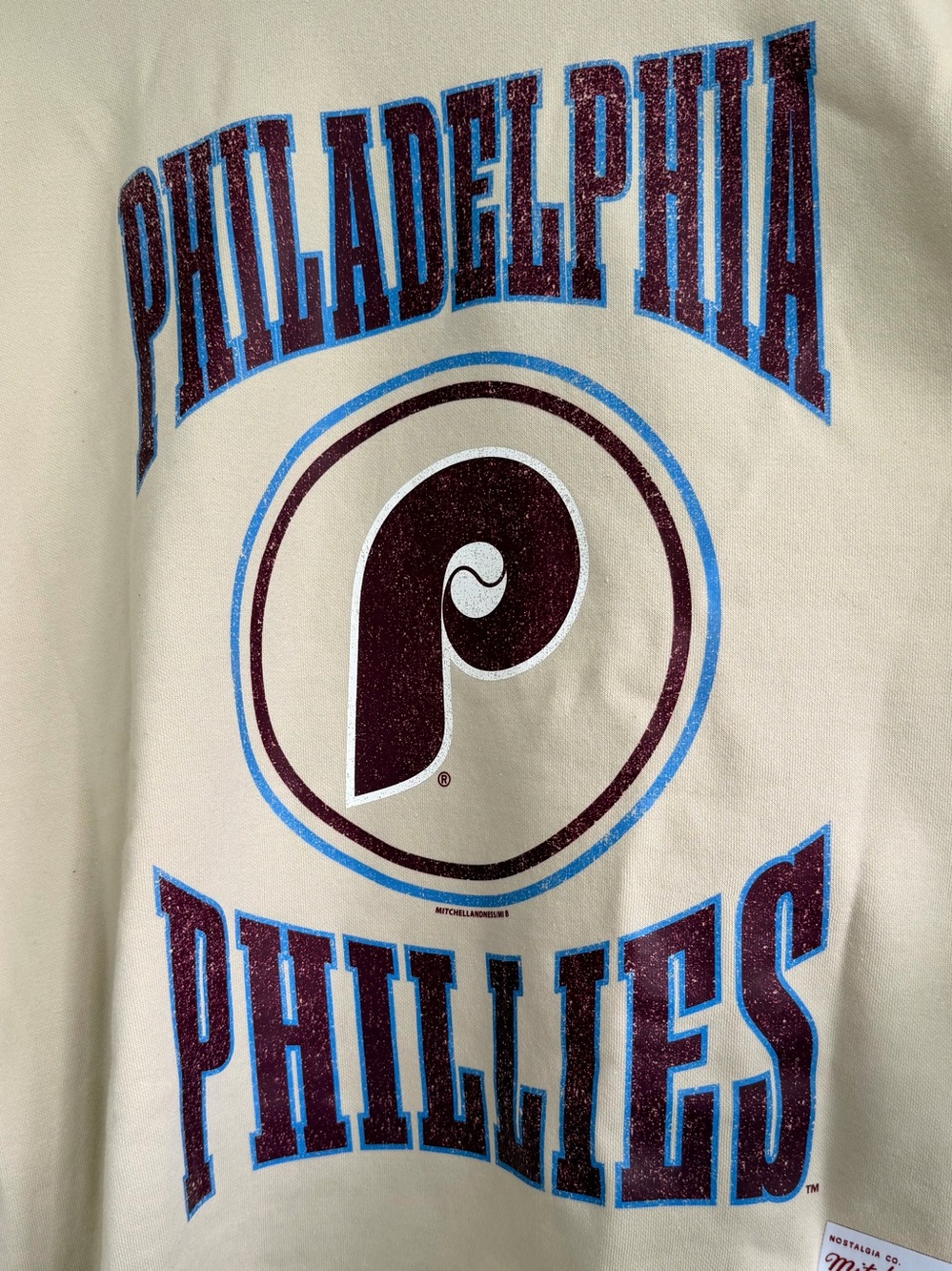 ⭐️ NWT Phillies Sweatshirt
